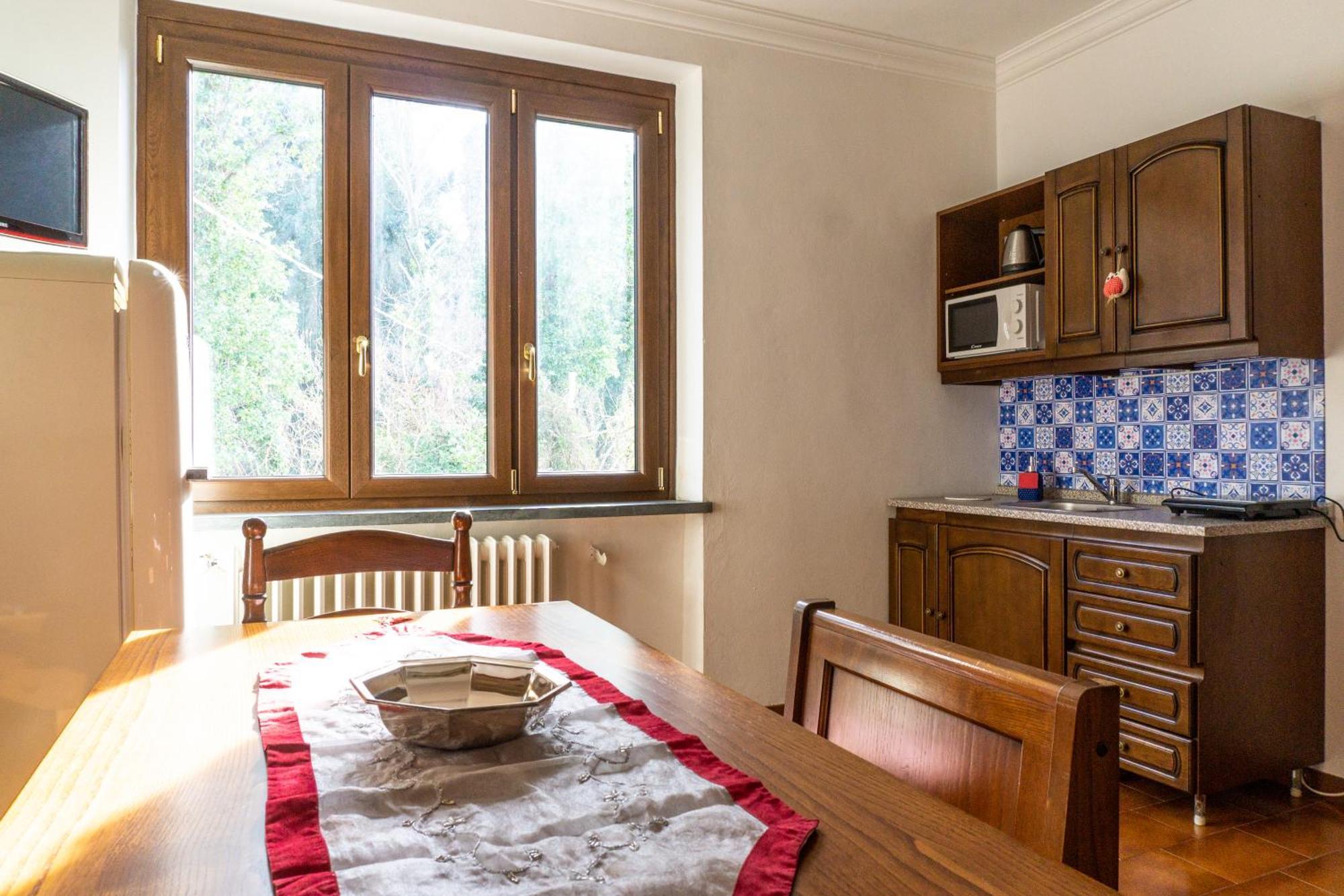 Villa Nerone B&B Lorenzana Exteriör bild