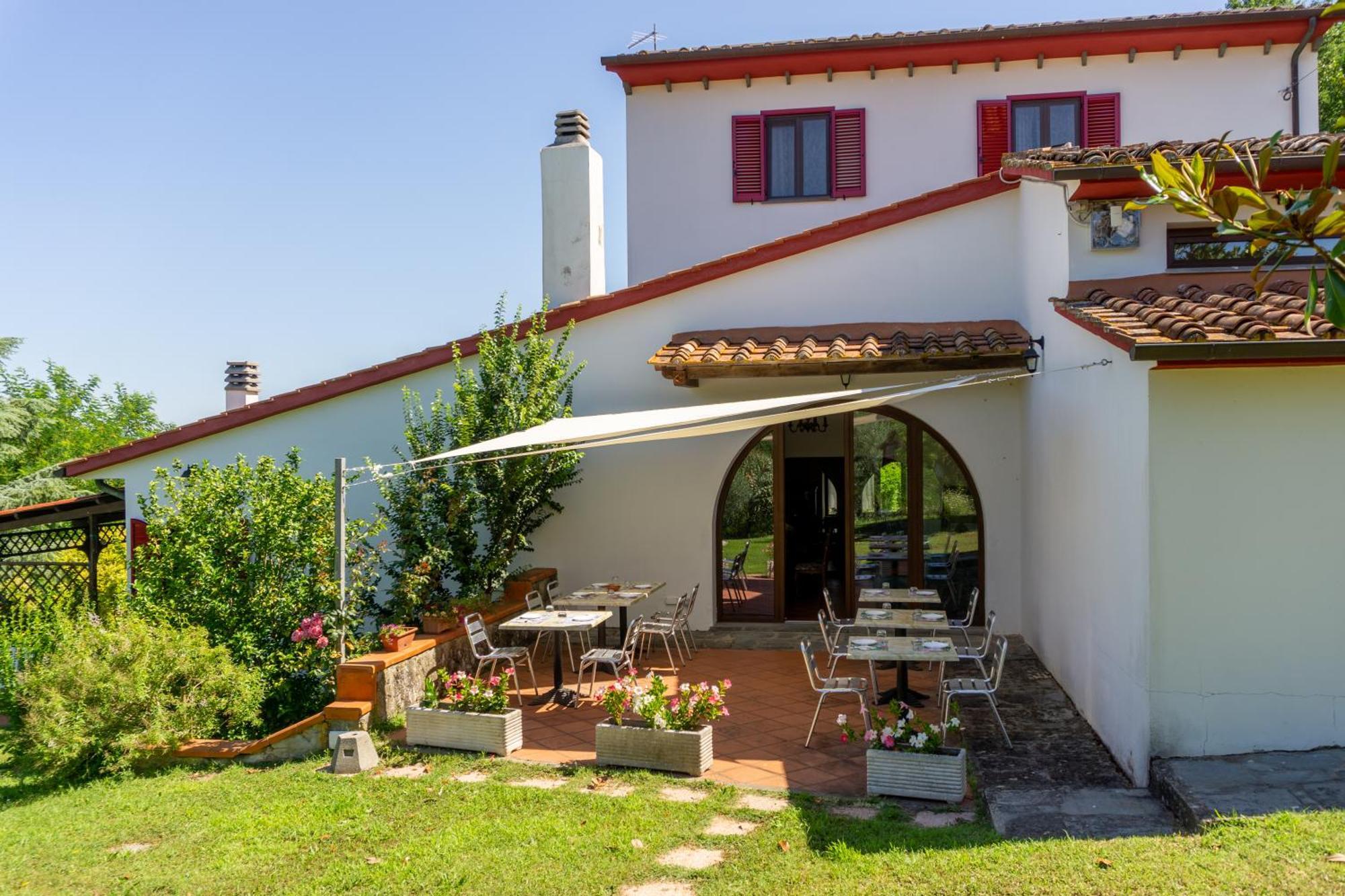 Villa Nerone B&B Lorenzana Exteriör bild