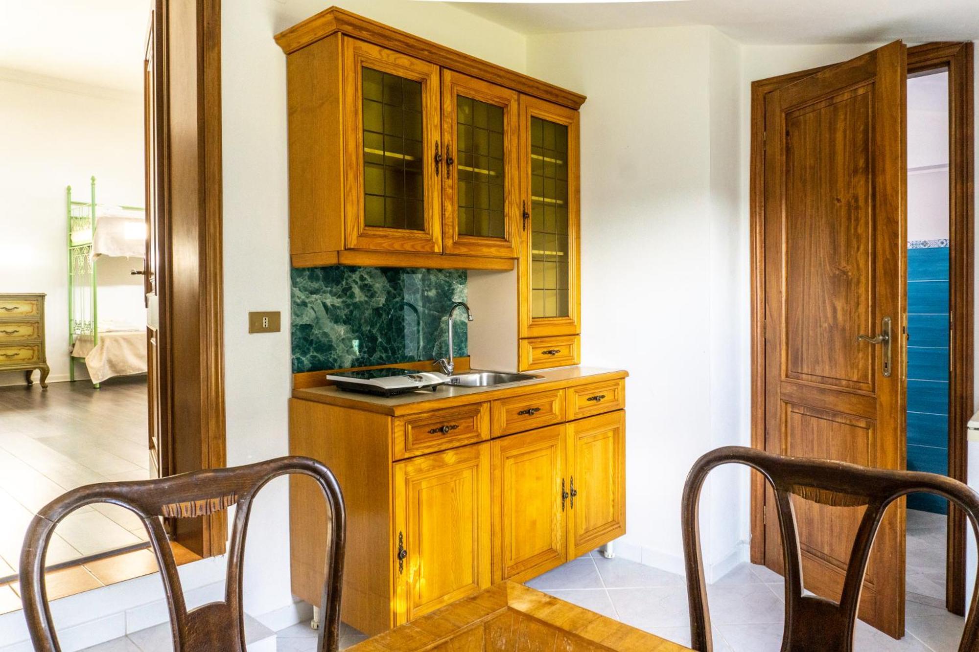 Villa Nerone B&B Lorenzana Exteriör bild
